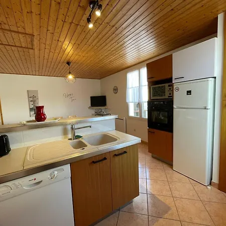 Familial A Talmont-saint-hilaire Avec Cour Privee - Fr-1-426-579 Saint-Hilaire-de-Talmont