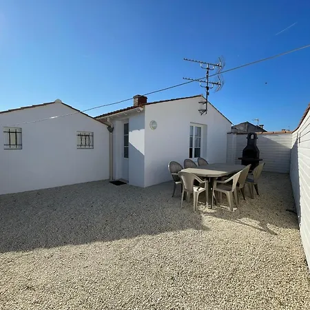 Holiday home Familial A Talmont-saint-hilaire Avec Cour Privee - Fr-1-426-579
